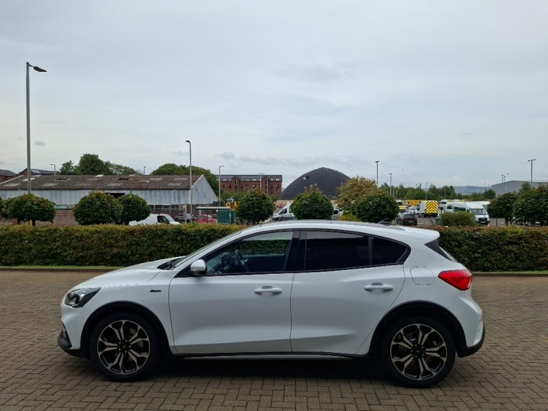 Ford Focus 1.0 Ecoboost 125 Active X YP69NPN White #4
