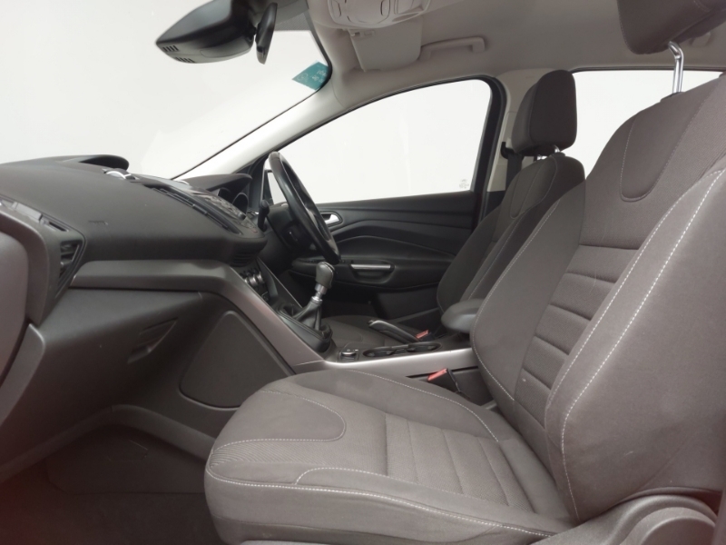 Ford Kuga 1.5 Ecoboost Zetec 2Wd Red #5
