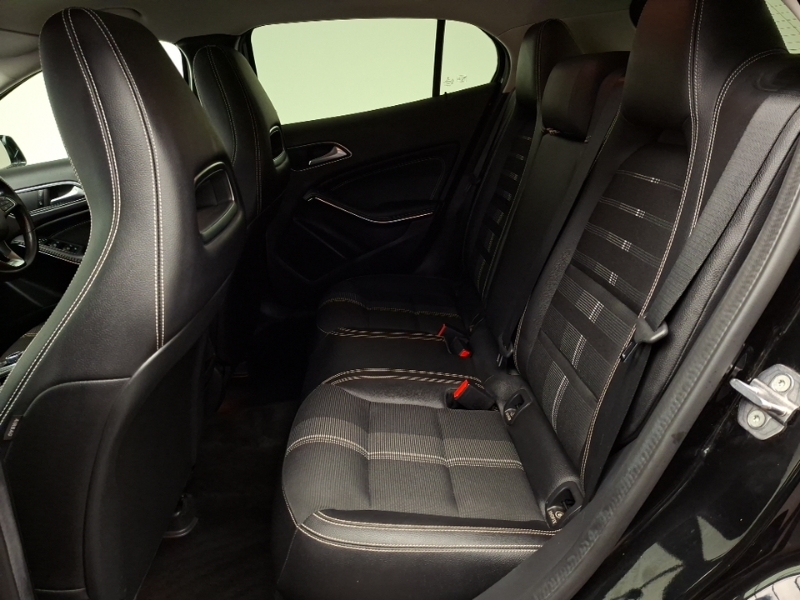 Mercedes-Benz GLA Class Gla 180 Urban Edition WX69VEY Black #6