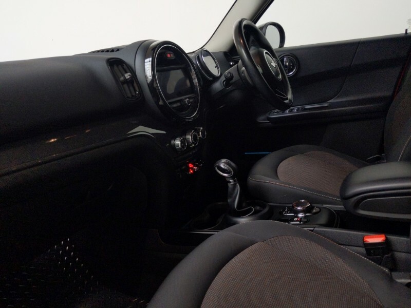 Mini Countryman 1.5 Cooper PX67MZG Red #5