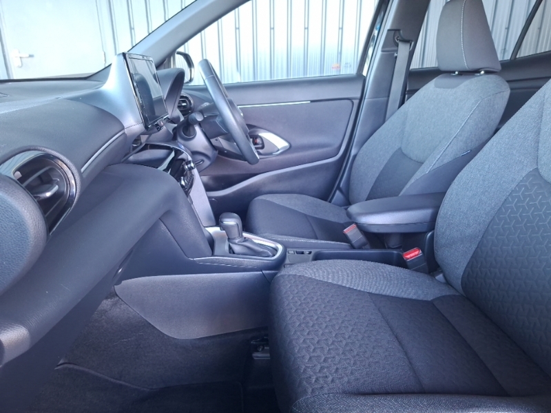 Toyota Yaris Cross 1.5 Hybrid Design Cvt Tech Pack NL23VUK Black #5