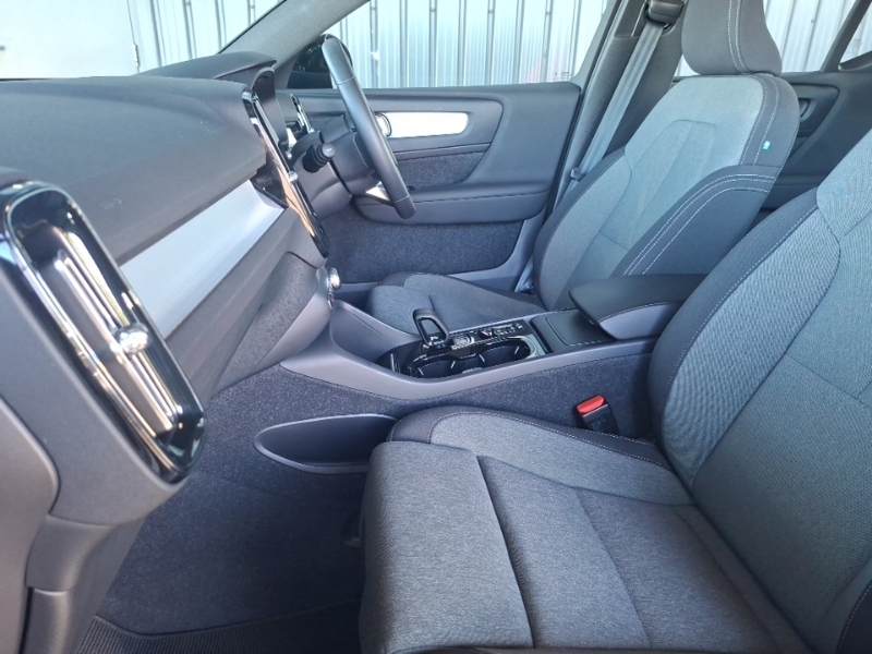 Volvo XC40 2.0 B3p Plus Dark SM23XML Black #5