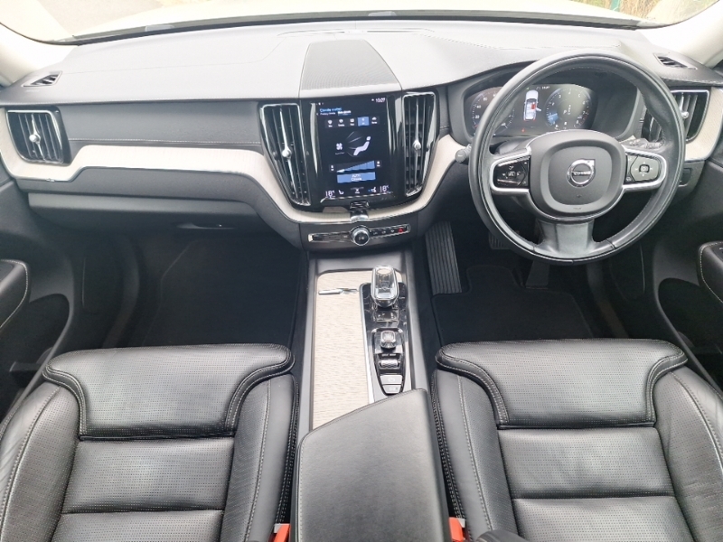 Volvo XC60 2.0 B5p 250 Inscription Pro Awd Geartronic Gold #3