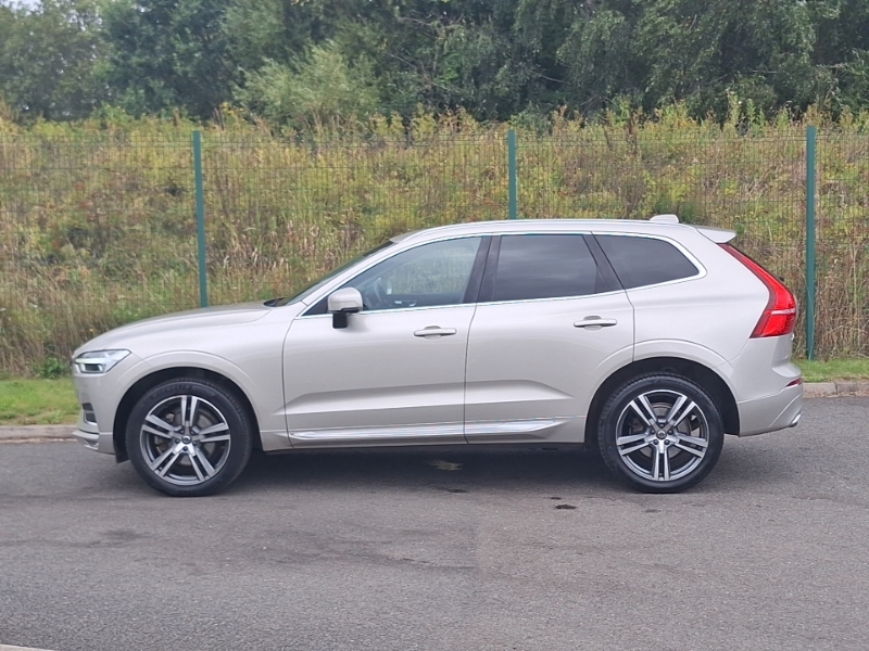 Volvo XC60 2.0 B5p 250 Inscription Pro Awd Geartronic Gold #4