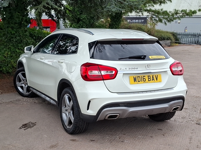 Mercedes-Benz GLA Class Gla 200D Amg Line White