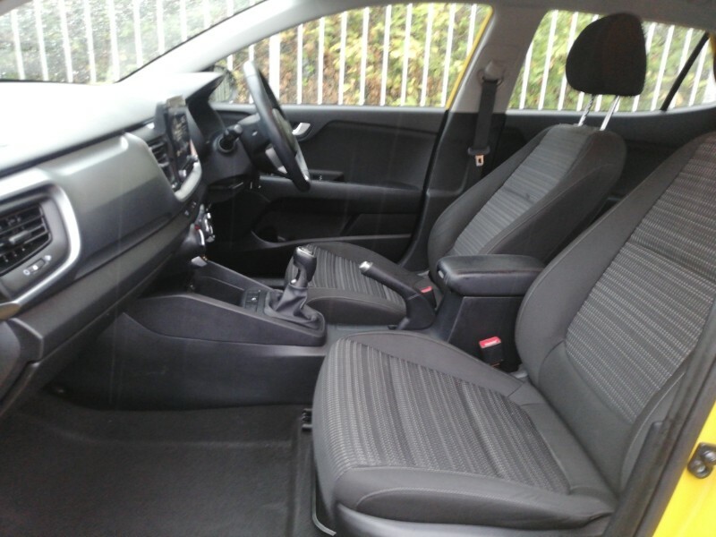 Kia Stonic 1.0T Gdi 99 2 NG23UMB Yellow #5