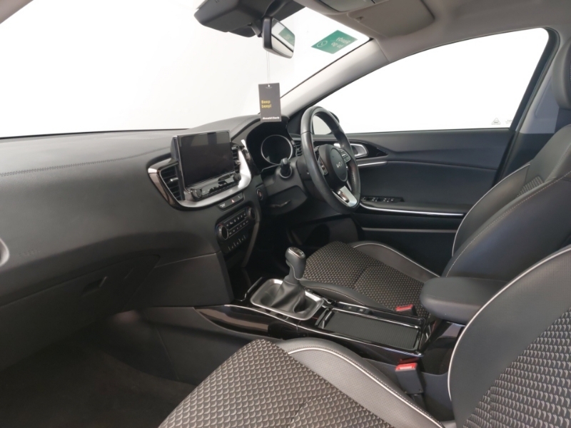 Kia Xceed 1.5T Gdi Isg 138 3 SJ74FRF White #5