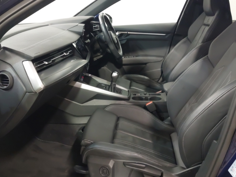 Audi A3 30 Tfsi S Line ST23ZWL Blue #5
