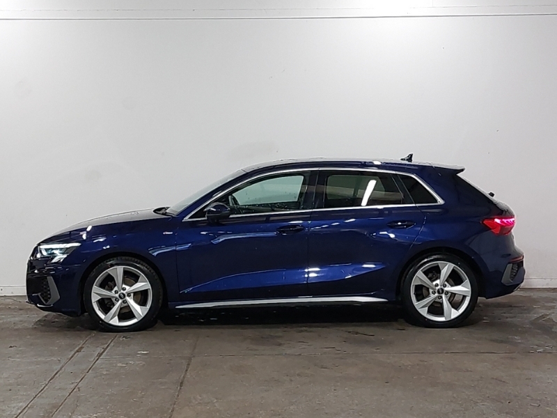 Audi A3 30 Tfsi S Line ST23ZWL Blue #4