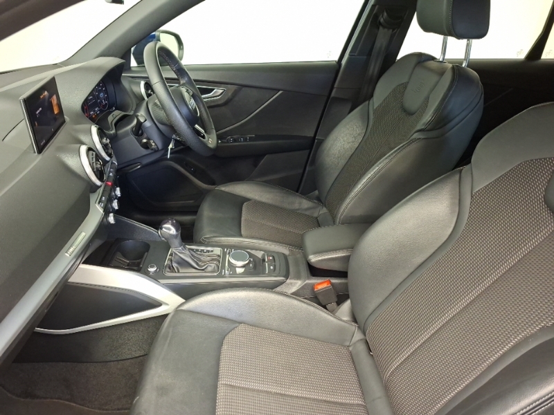 Audi Q2 35 Tfsi S Line S Tronic LD23BFS Blue #5