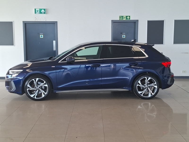 Audi A3 30 Tfsi S Line SJ73KPV Blue #4