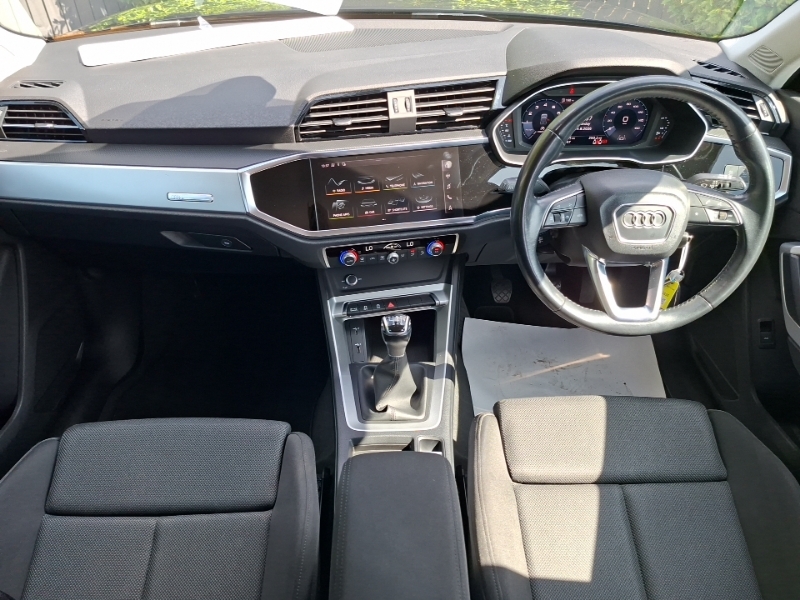Audi Q3 35 Tfsi Sport NJ69DJF Black #4