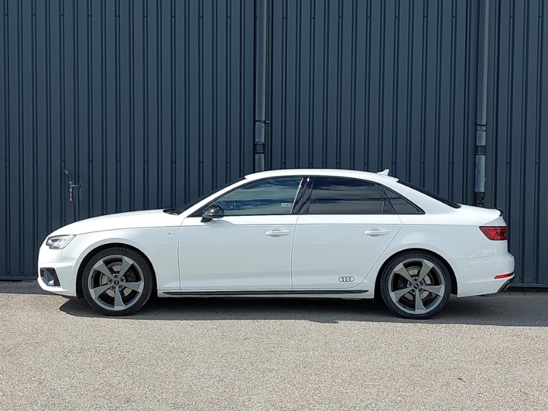 Audi A4 35 Tfsi Black Edition WD68XTN White #4
