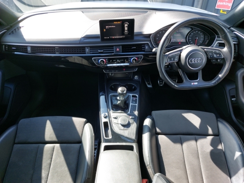 Audi A4 35 Tfsi Black Edition WD68XTN White #3