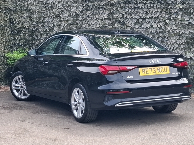 Audi A3 35 Tfsi Sport RE73NCU Black #2