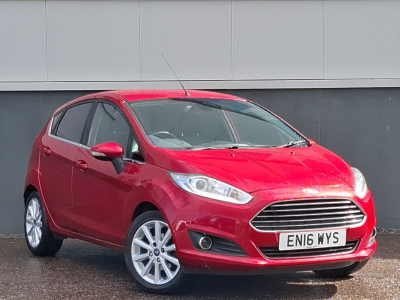 Ford Fiesta 1.0 Ecoboost Titanium EN16WYS Red
