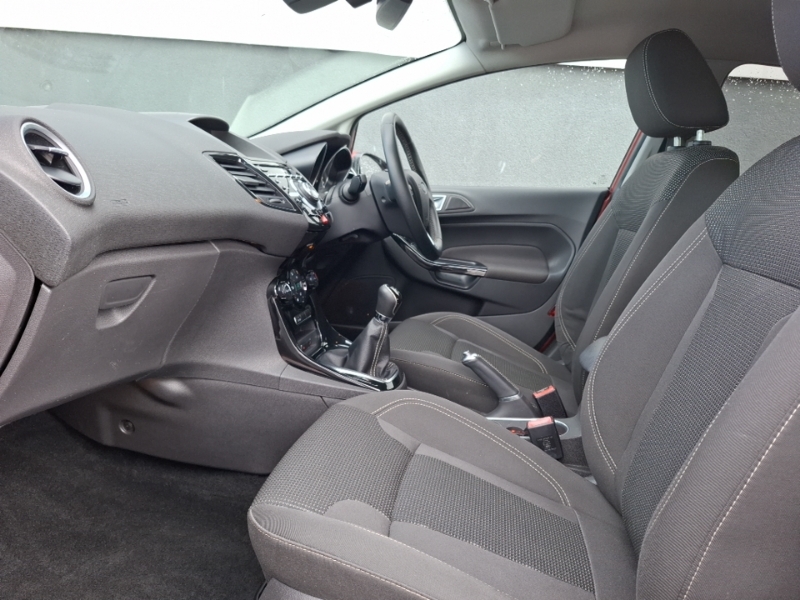 Ford Fiesta 1.0 Ecoboost Titanium EN16WYS Red #5