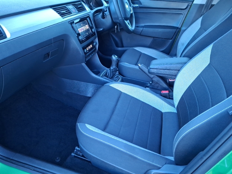 Skoda Rapid Spaceback 1.4 Tdi Cr 90 Se Tech Green #5