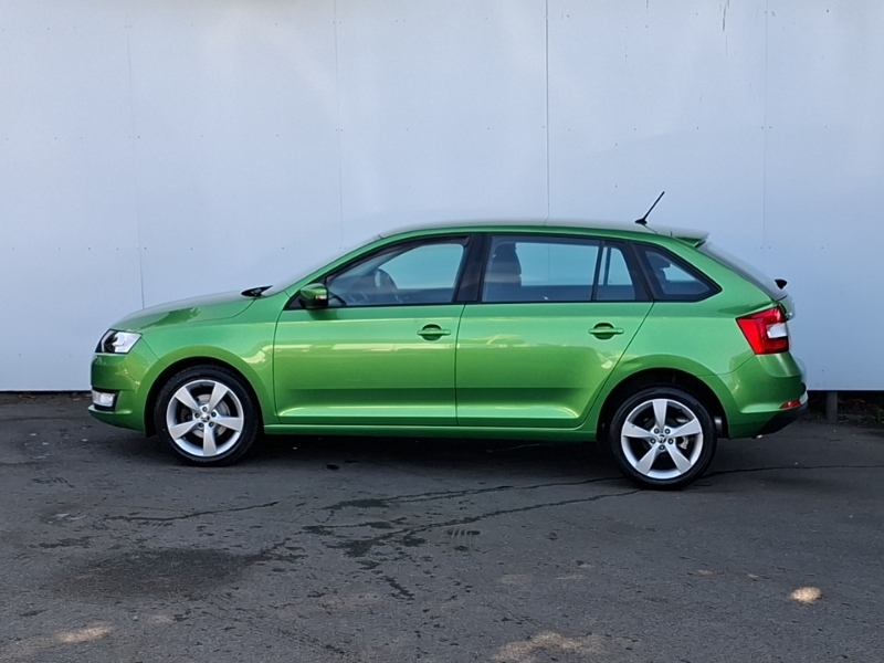 Skoda Rapid Spaceback 1.4 Tdi Cr 90 Se Tech Green #4