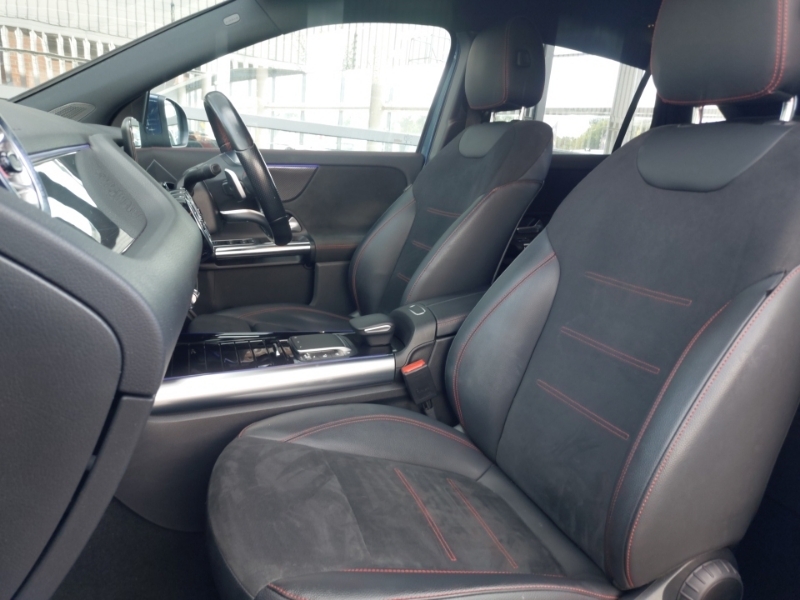 Mercedes-Benz GLA Class Gla 180 Amg Line Executive DK23UVC Blue #5