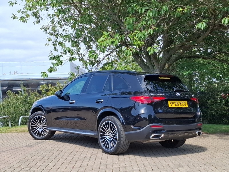Mercedes-Benz GLC Class Glc 300De 4Matic Amg Line Premium 9G-tronic Black #2