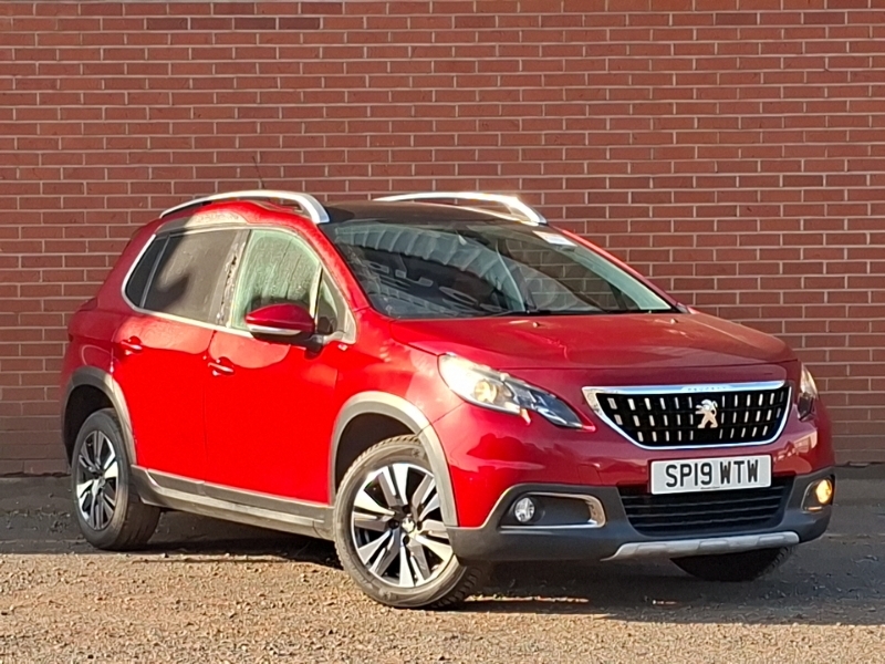 Peugeot 2008 1.2 Puretech Allure Premium Start Stop Red