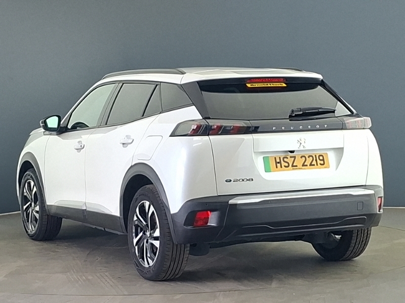 Peugeot e-2008 100Kw Allure Premium 50Kwh White #2