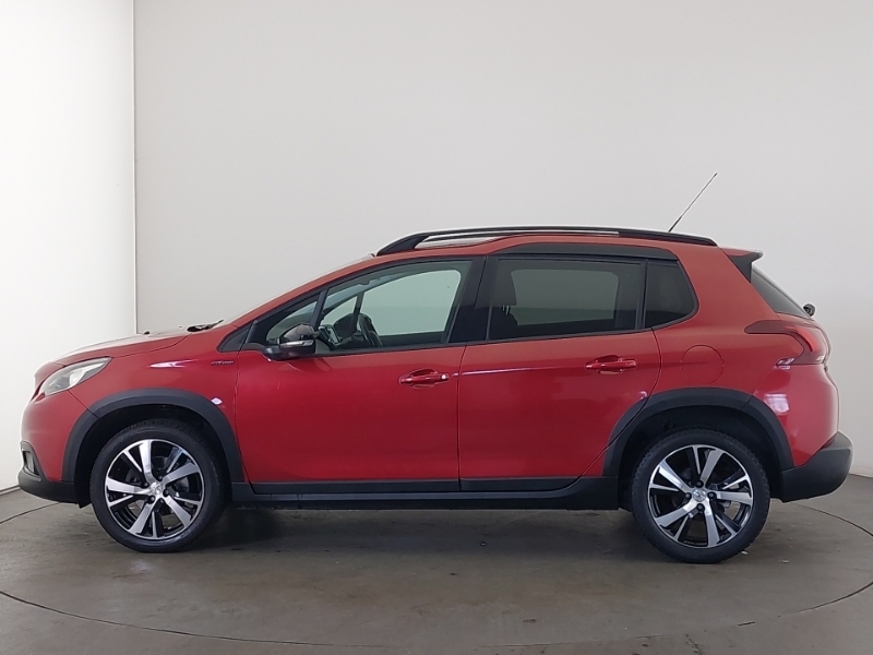 Peugeot 2008 1.2 Puretech 110 Gt Line Red #4