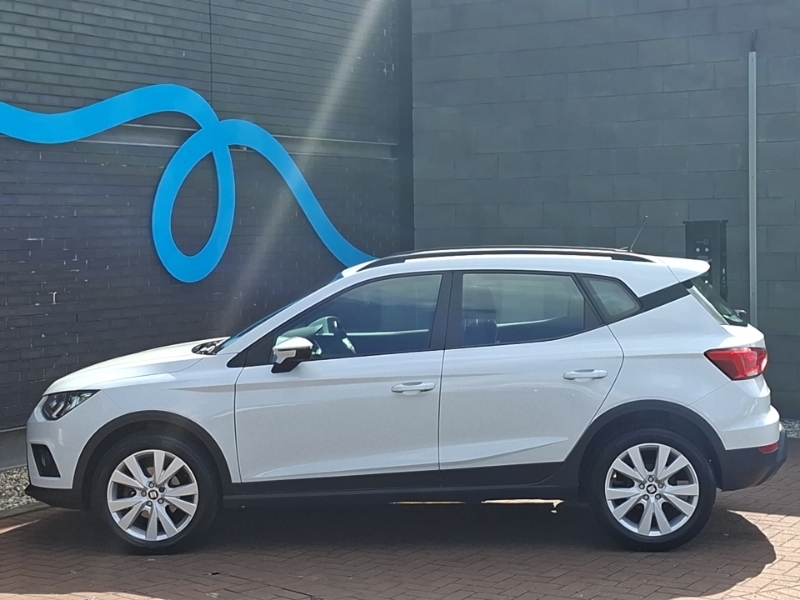 Seat Arona 1.0 Tsi Se Technology Ez YC21CYU White #4