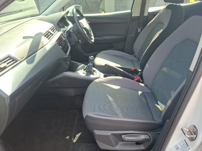 Seat Arona 1.0 Tsi Se Technology Ez YC21CYU White #5