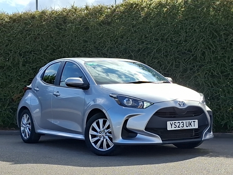 Toyota Yaris 1.5 Hybrid Icon Cvt Silver