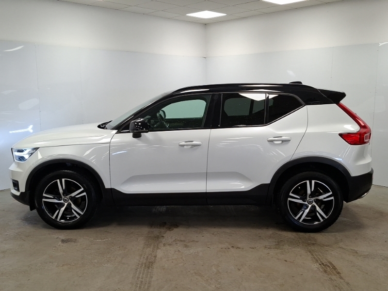 Volvo XC40 1.5 T3 R Design White #4
