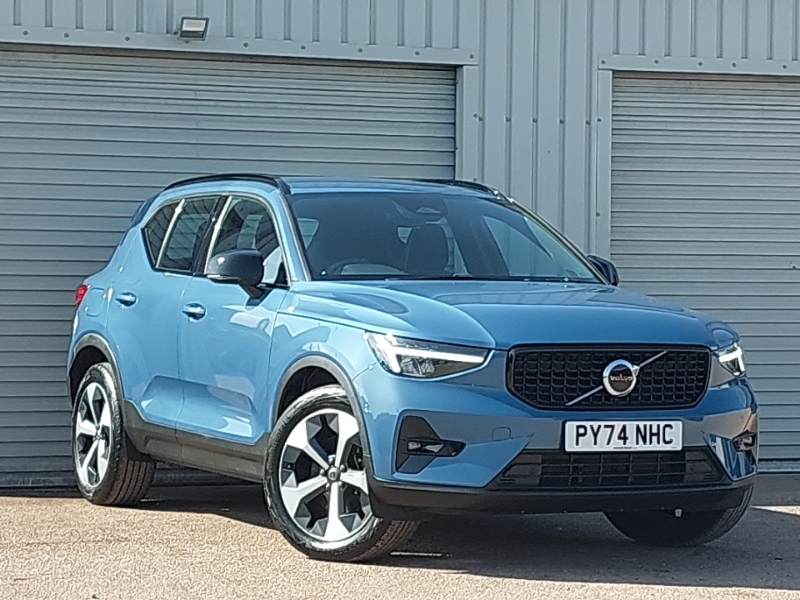 Volvo XC40 2.0 B4p Plus Dark Blue