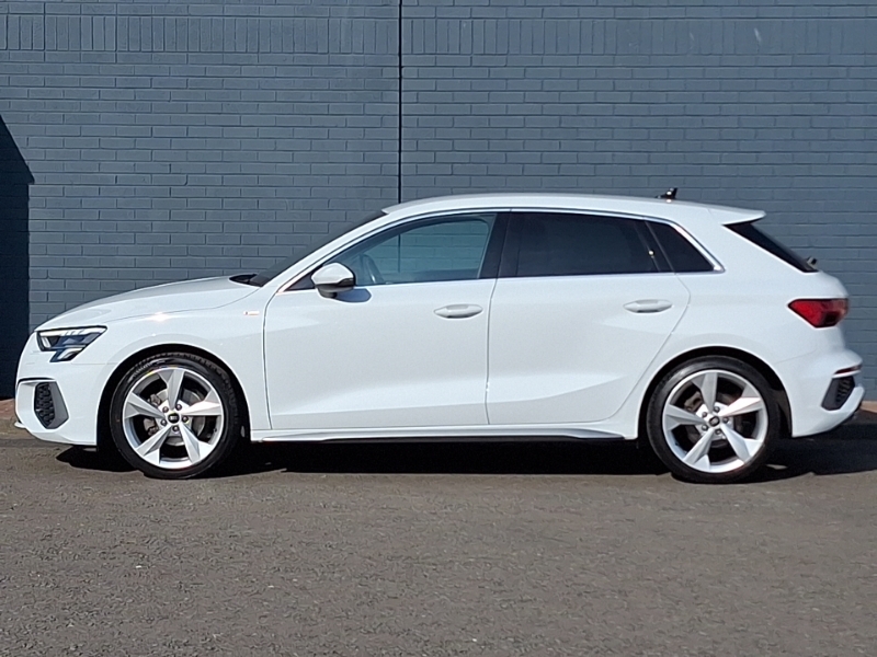 Audi A3 30 Tfsi S Line FD23GYW White #4