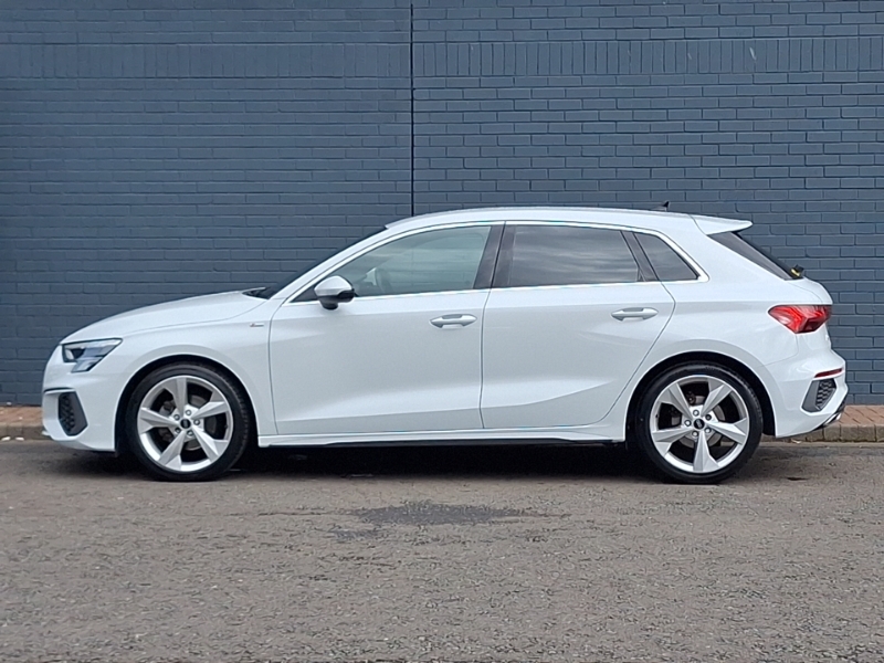 Audi A3 30 Tfsi S Line S Tronic BJ23SKZ White #4