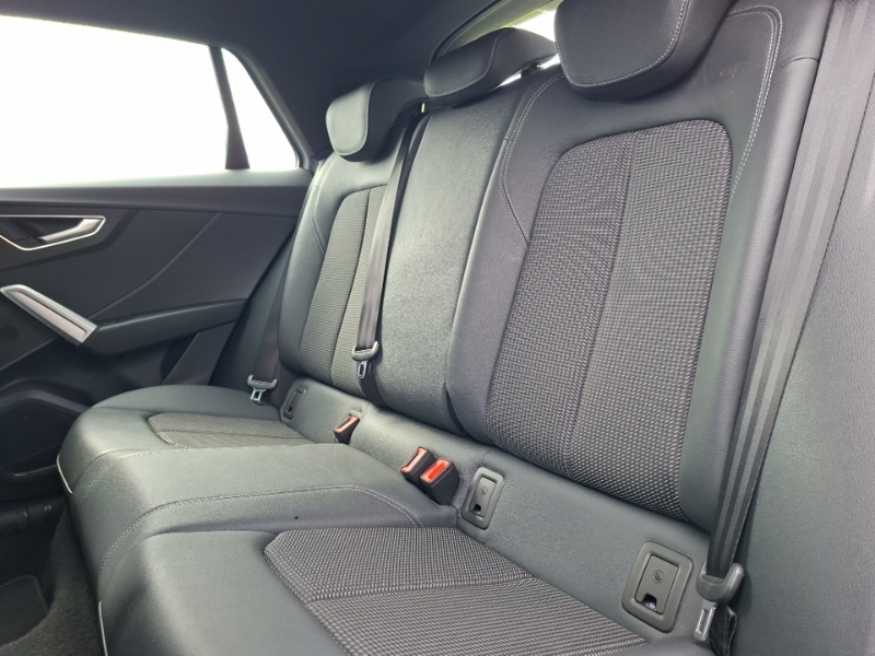 Audi Q2 35 Tfsi S Line S Tronic SW23HDY Grey #6
