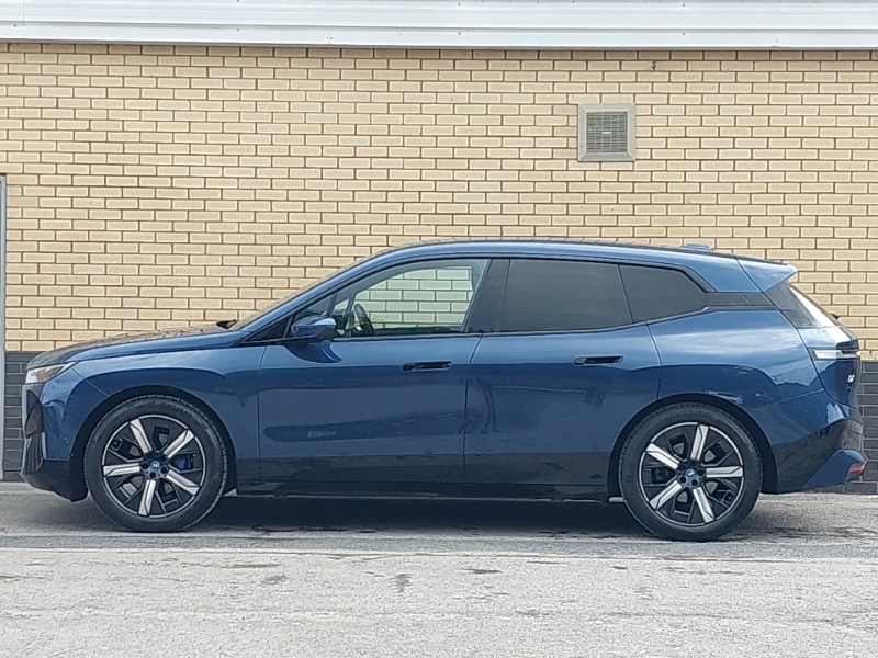 BMW iX 240Kw Xdrive40 M Sport 76.6Kwh Blue #4