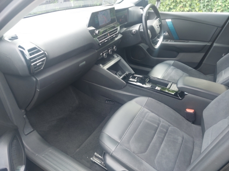 Citroen e-C4 100Kw Shine Plus 50Kwh Black #5
