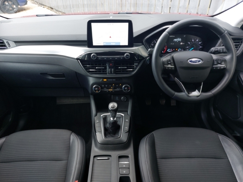 Ford Kuga 1.5 Ecoboost 150 Titanium MT20DVR Red #3