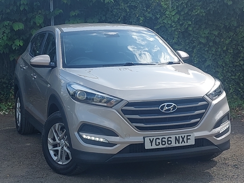 Hyundai Tucson 1.7 Crdi Blue Drive S 2Wd Beige