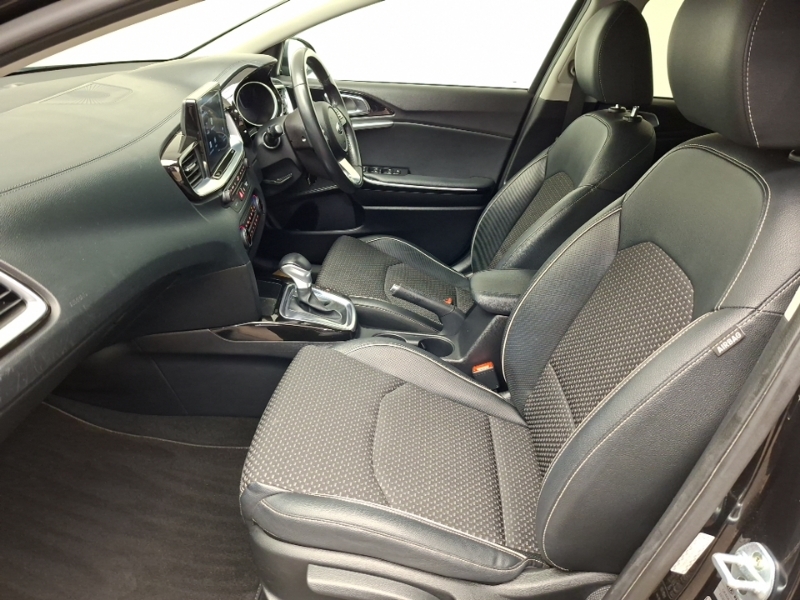Kia Ceed 1.6 Crdi Isg 3 Dct Black #5