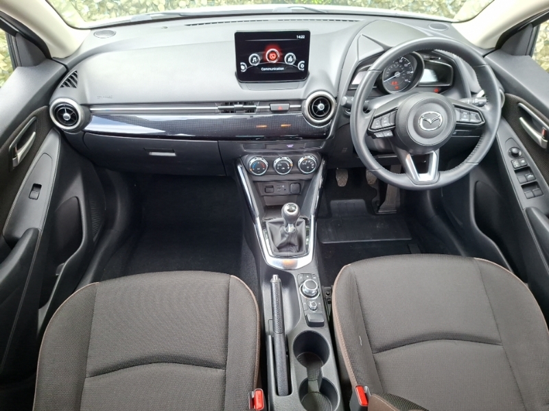 Mazda 2 1.5 Skyactiv G 75 Se-l SD72JXM White #3