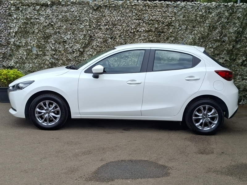 Mazda 2 1.5 Skyactiv G 75 Se-l SD72JXM White #4