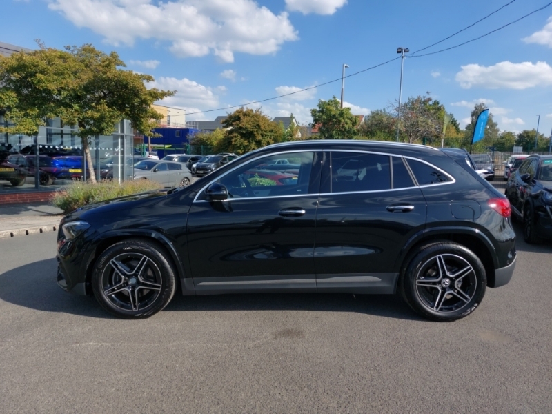 Mercedes-Benz GLA Class Gla 200 Amg Line Executive Black #4