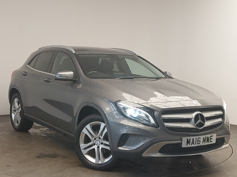 Mercedes-Benz GLA Class Gla 220D 4Matic Sport Premium Grey