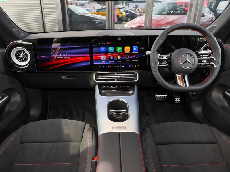 Mercedes-Benz CLA Class Cla 250 200Kw Amg Line Premium 85Kwh Red #3