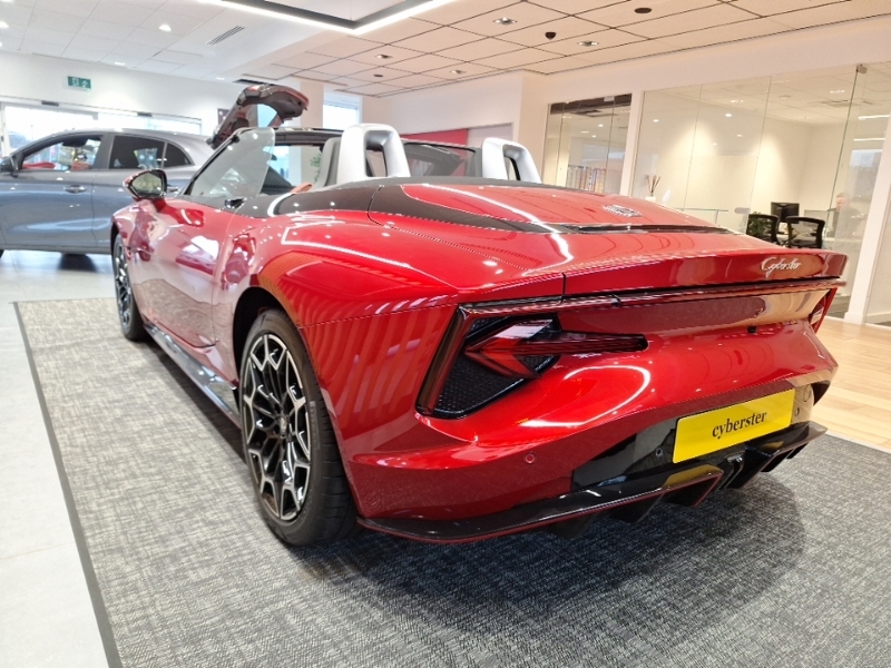 MG Cyberster 250Kw Trophy Single Motor 77 Kwh Red #2