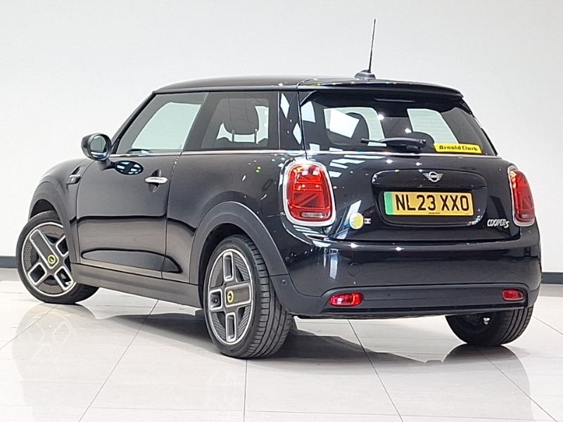 Mini Hatch 135Kw Cooper S Level 2 33Kwh Black #2