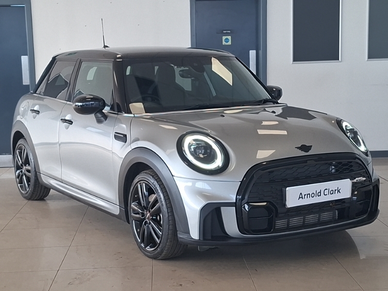 Mini Hatch 1.5 Cooper Sport Premium VX24GXT Silver