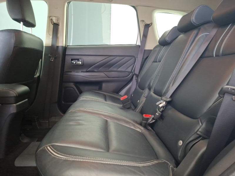 Mitsubishi Outlander 2.0 Phev 4H DP67MYW White #6